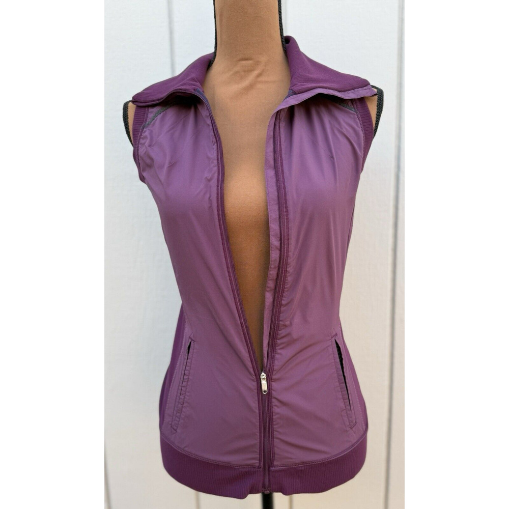 Lululemon WON'T STOP VEST Women's Size 4 Water Resistant Plum Rulu Slim Fit